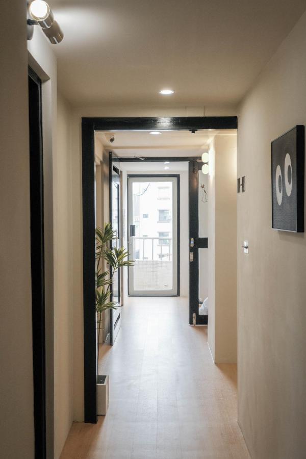 Appartement 七七漫旅 Seven77 à Tainan Extérieur photo